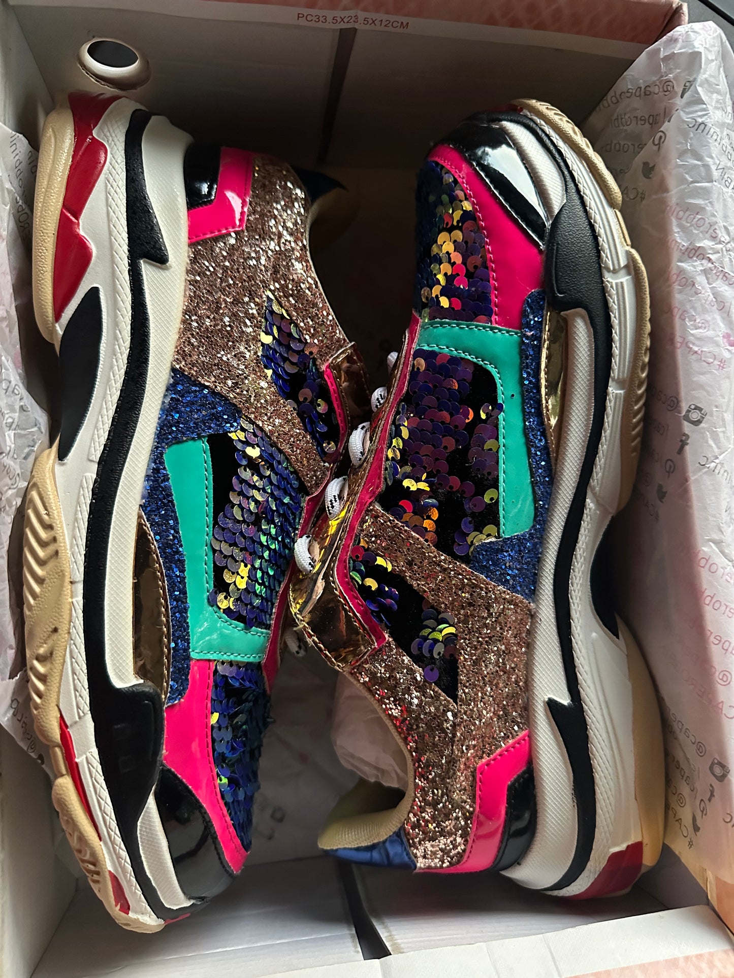 Size 10 new sequined sneakers