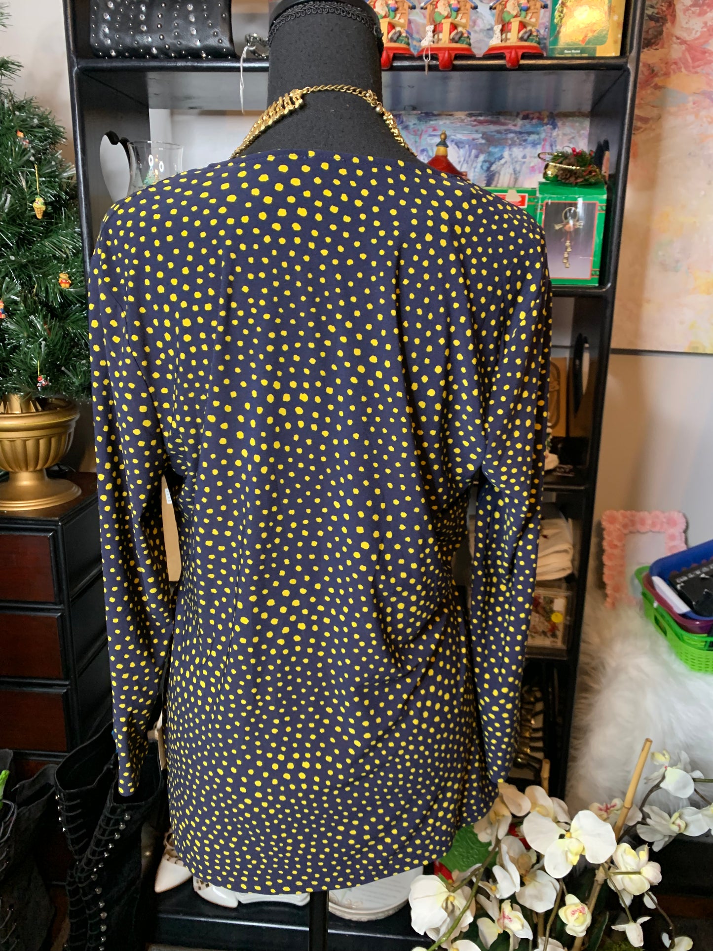 Size L Anne Klein blouse