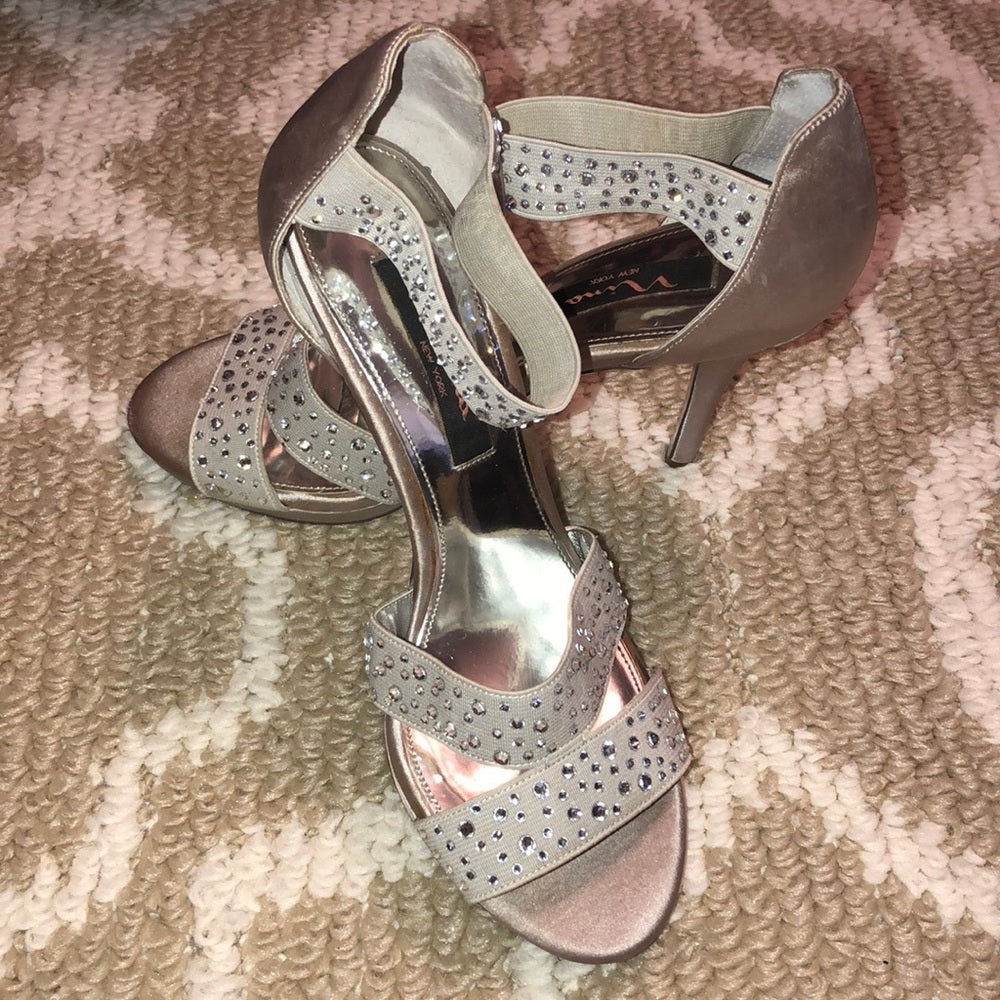 Size 7.5 Nina New York heels