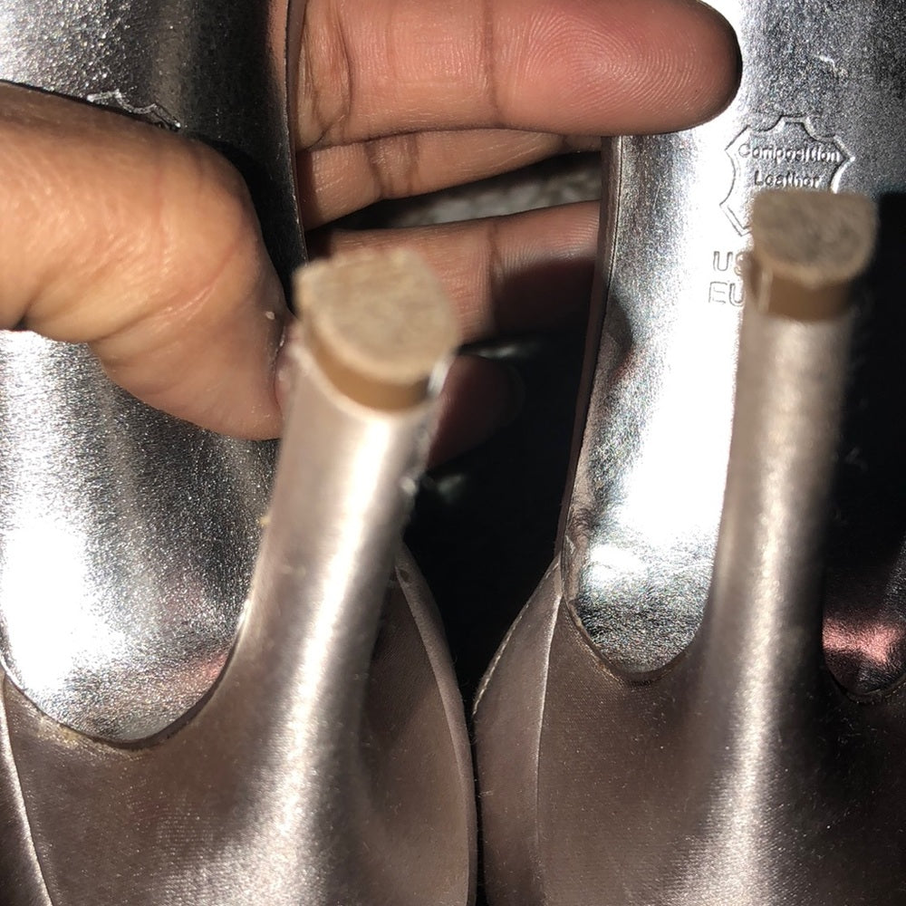Size 7.5 Nina New York heels