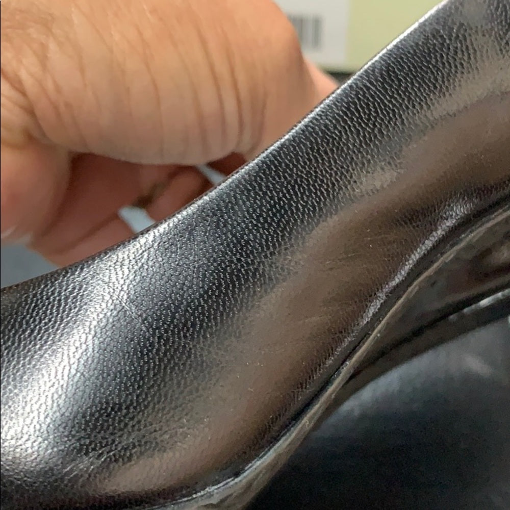 Size 7.5 Liz Claiborne “Johnnie” leather heels