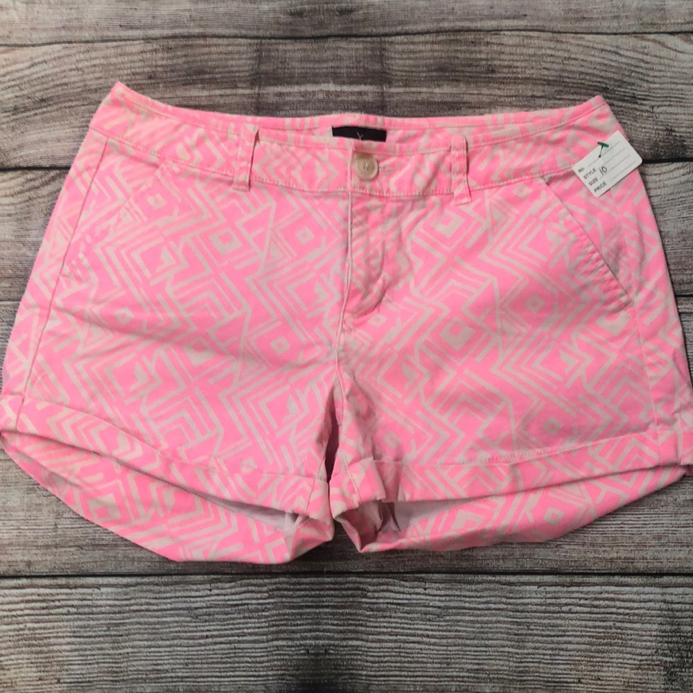 American Eagle pink and white sz 10 lady’s shorts