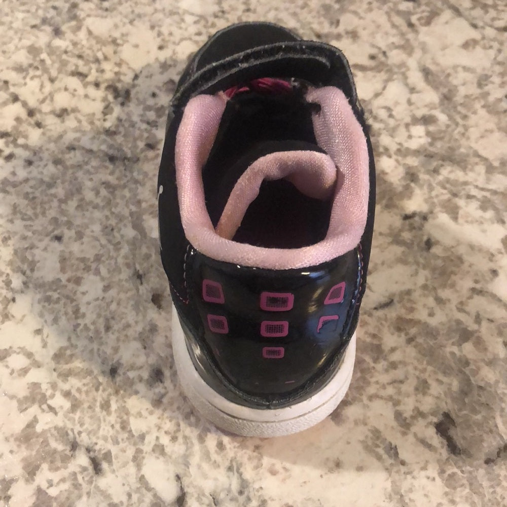 Jordan’s sz 9C pink and black sneakers