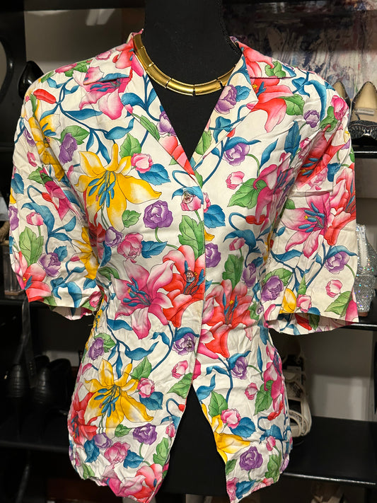 Size medium short sleeve blouse