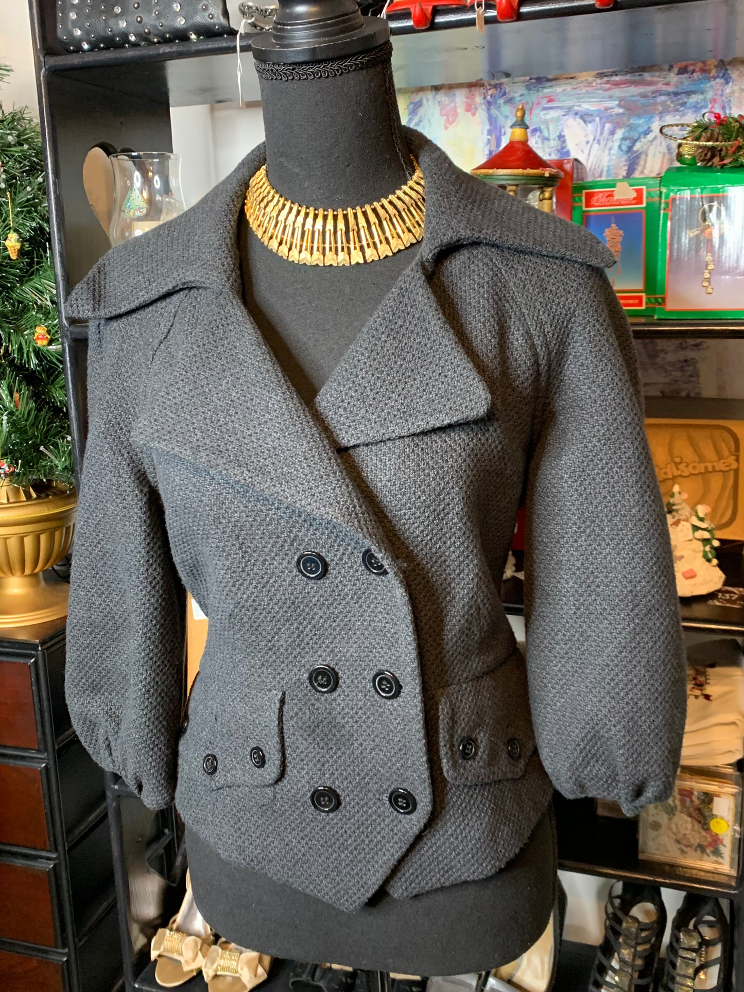 Size 10 Nine West gray crop blazer