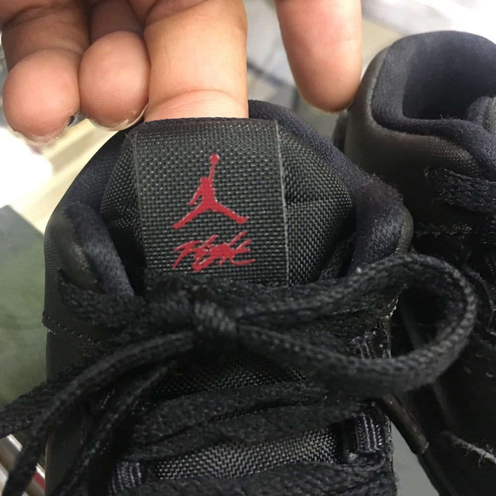 Size 4C Nike Jordan's