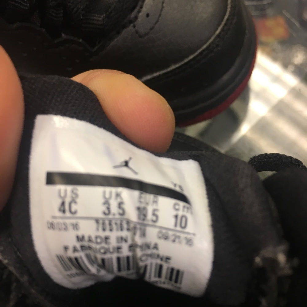 Size 4C Nike Jordan's
