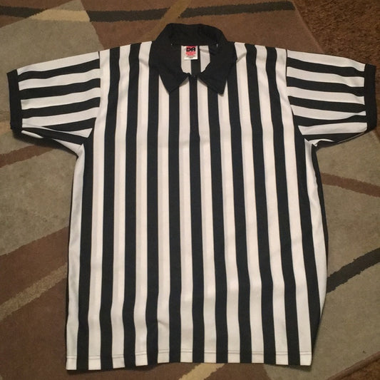 Size L men referee short sleeve top