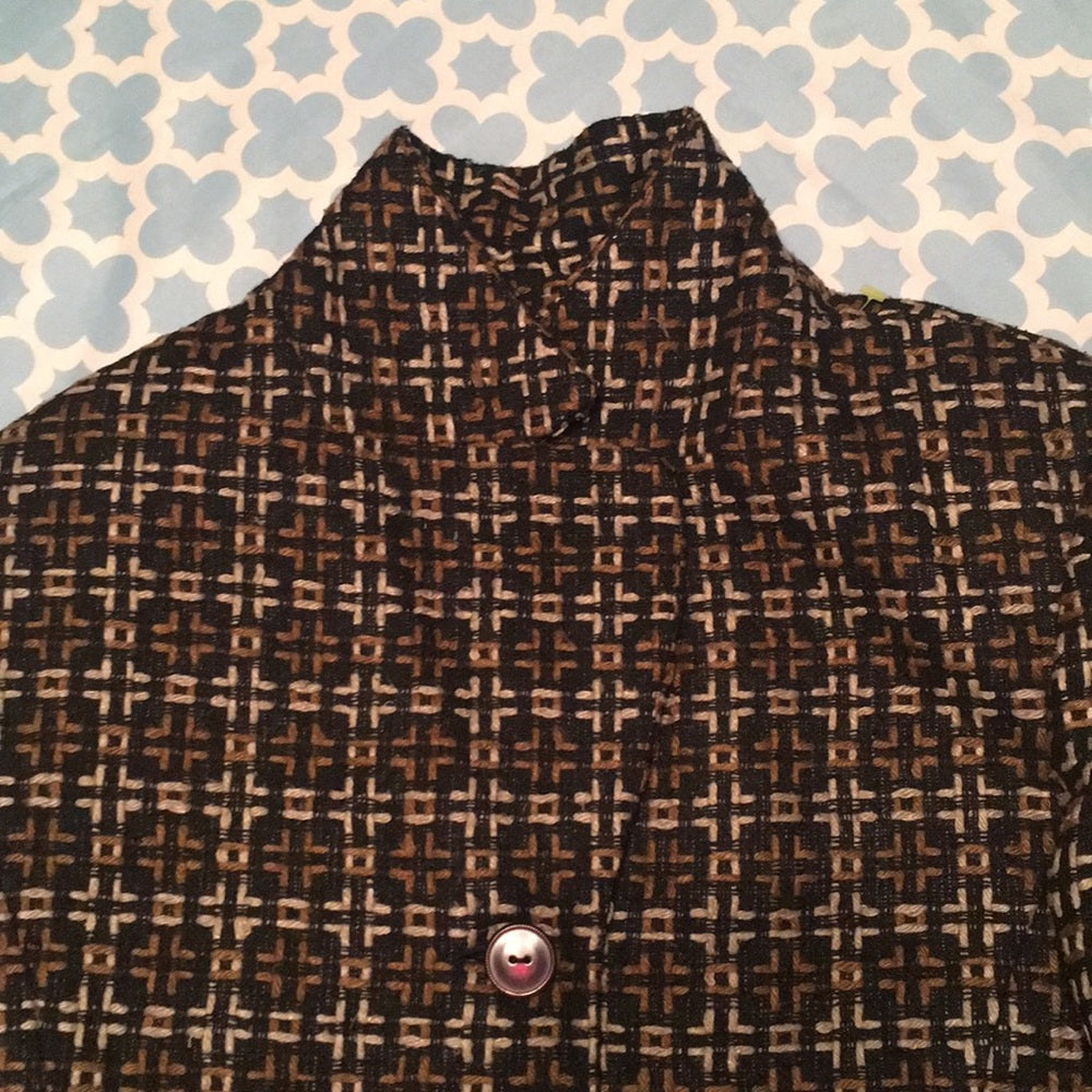 Size 4 Vintage 90s wool silk blazer.