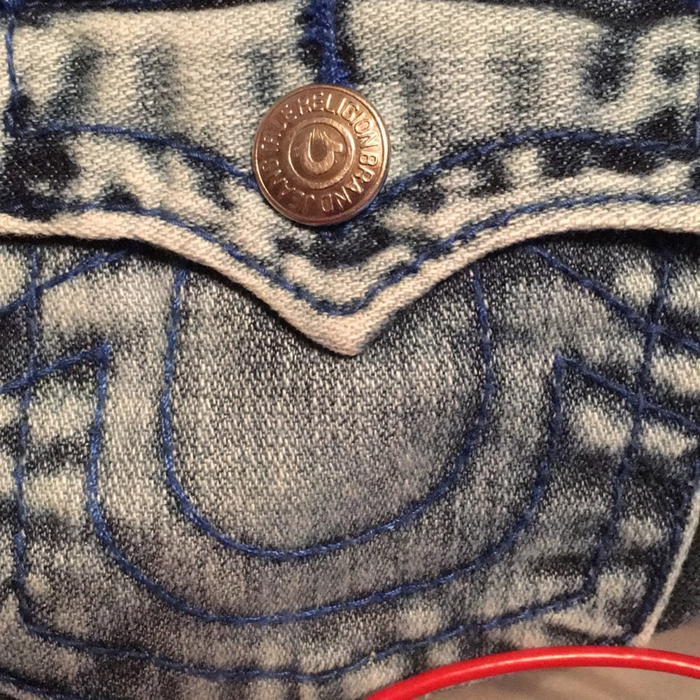 Size 5 authentic True Religion Jeans