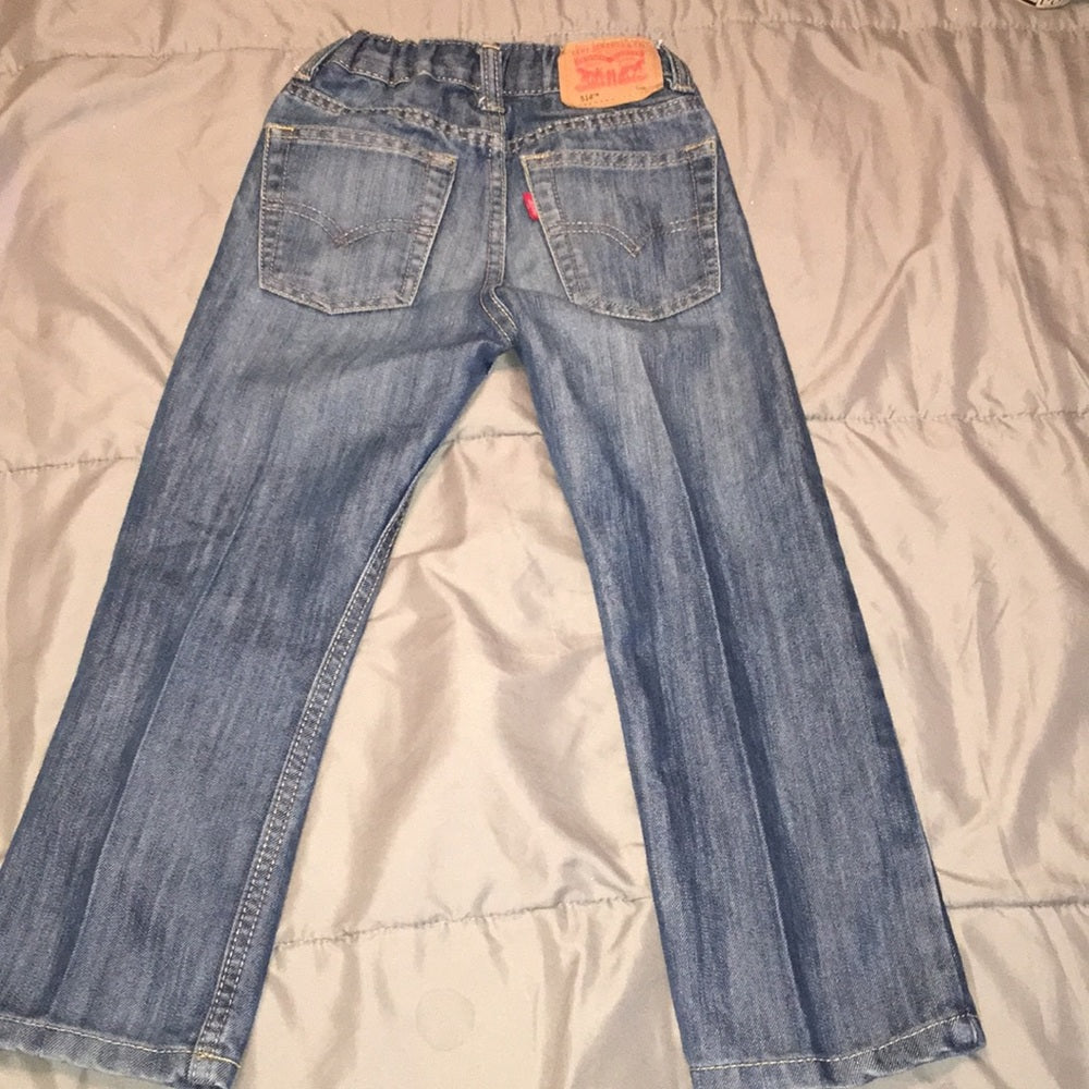 Size 5 regular Levi’s jeans