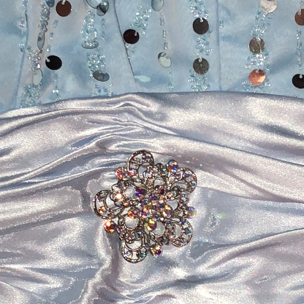 Size 0 sequined formal dress NWT
