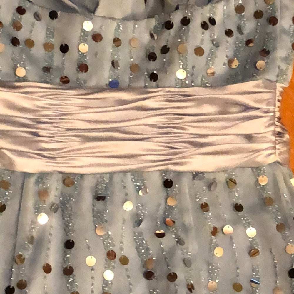 Size 0 sequined formal dress NWT