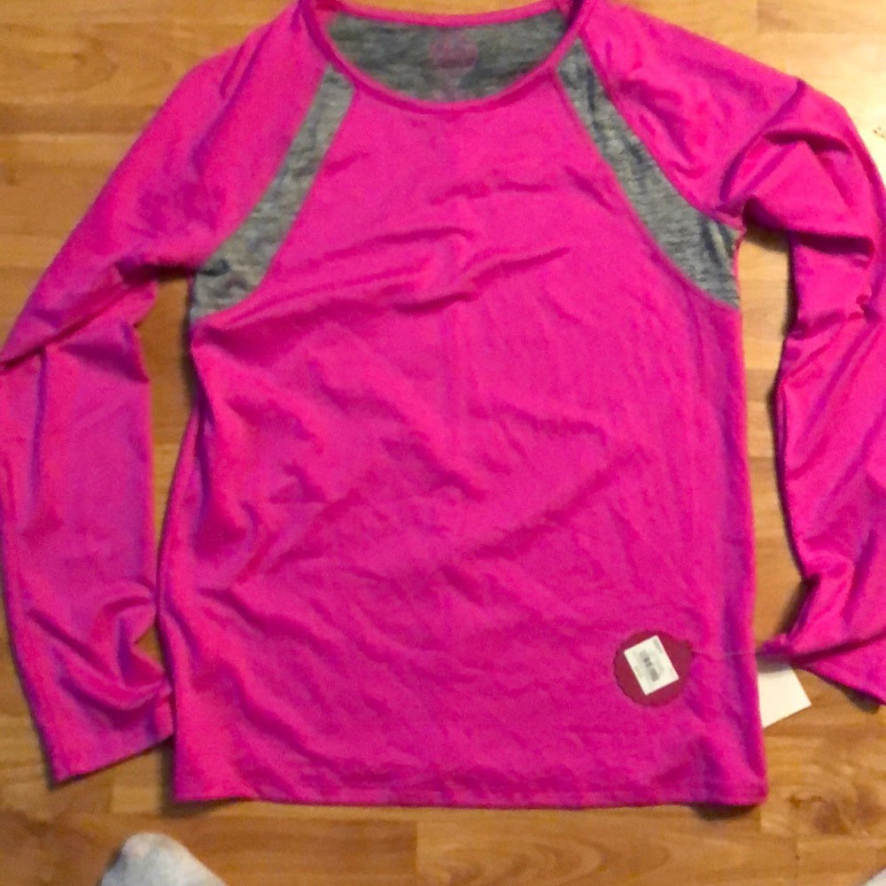 Size 16 performance top fuschia and gray
