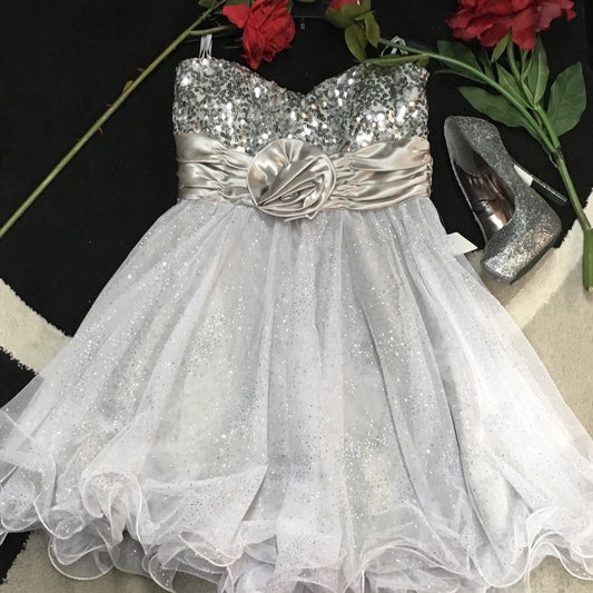 Speechless size 7 formal dress