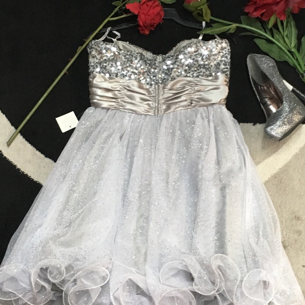 Speechless size 7 formal dress