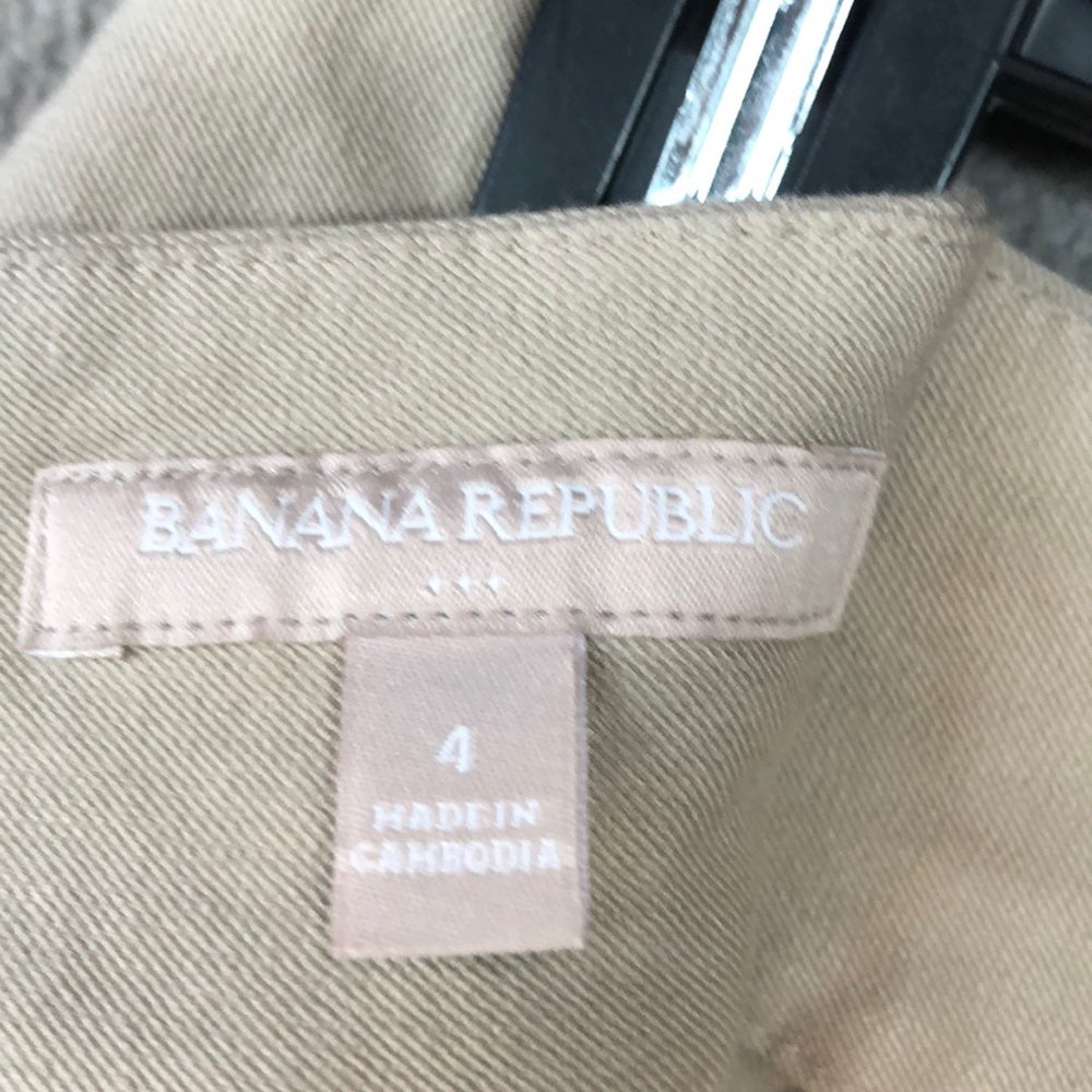 Size 4 Banana Republic skirt