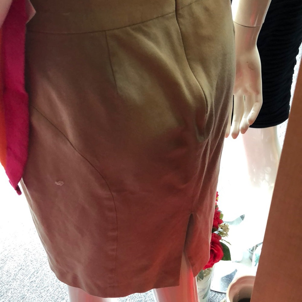 Size 4 Banana Republic khaki skirt