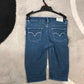 Size 6x Levi’s capris