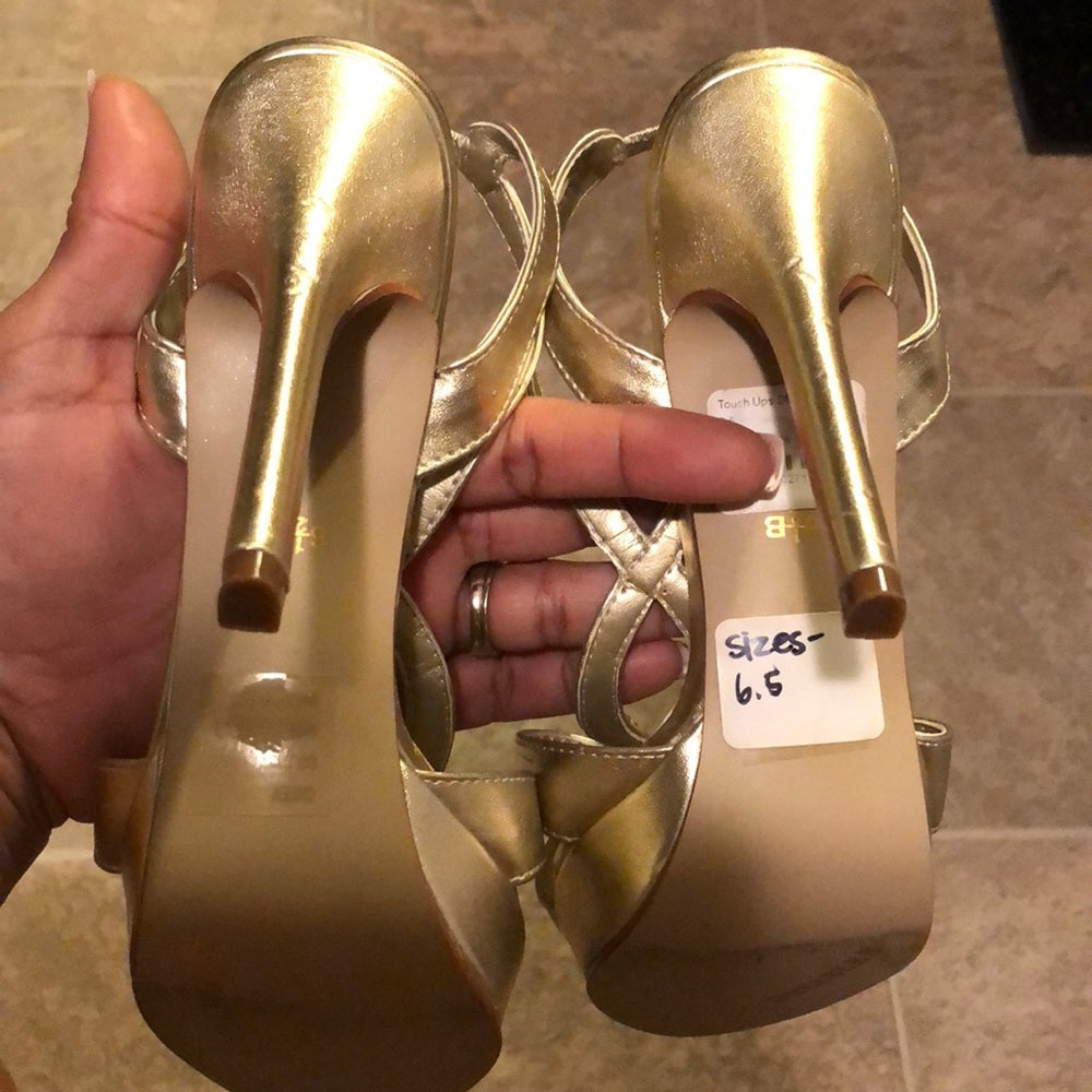 Size 6.5B gold w/ rhinestones platform