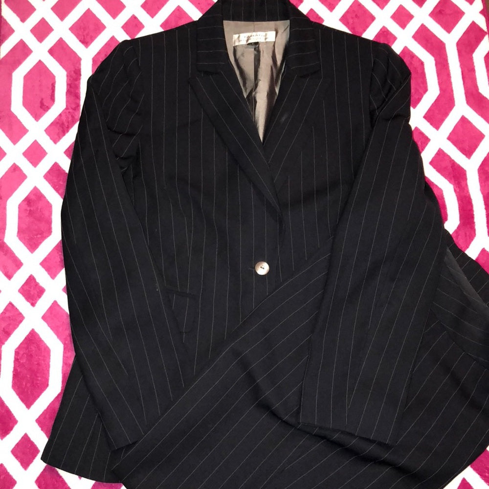 Size 9 Black pinstriped pant suit