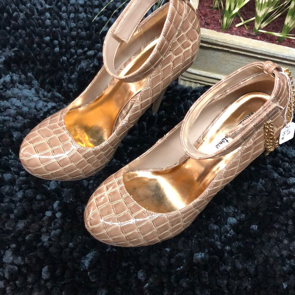 Size 5.5 heels w/Velcro ankle strap & gold chains