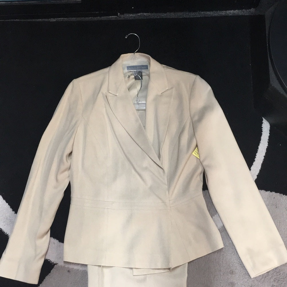 Banana Republic sz 8 2piece suit