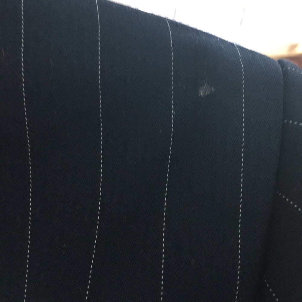 Tahari sz 8 stripe 2piece suit