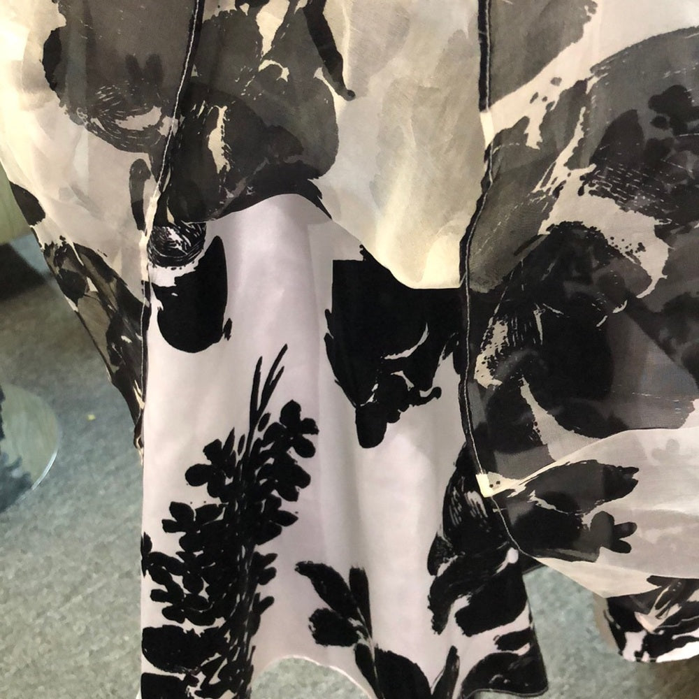Size 6 cute strapless dress