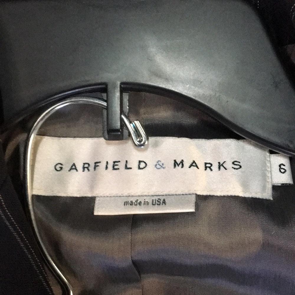 Garfield & Marks sz 6 Black 2pc women’s pants suit
