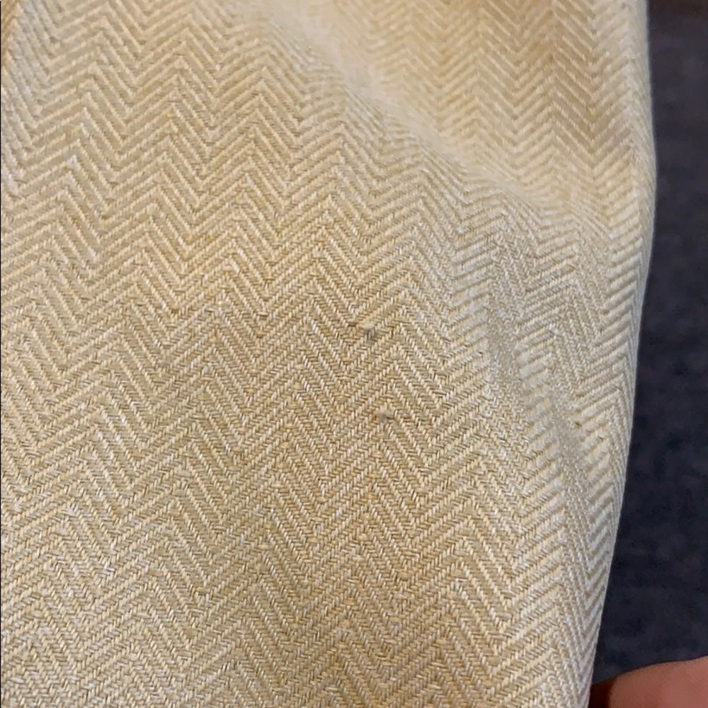 Mixed size Le Suit suit. Coat 16 and pants are 14