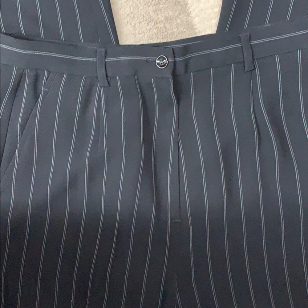 Garfield & Marks sz 6 coat size 8 pants suit