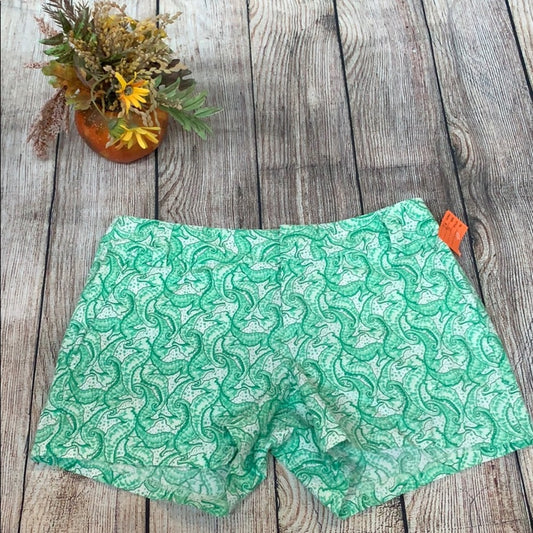 Size 0 shorts with seahorses