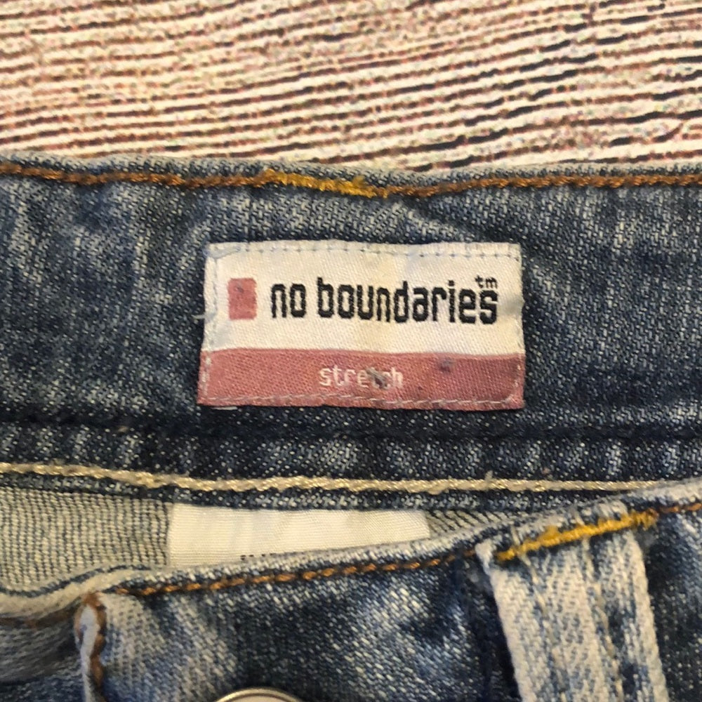 No Boundaries juniors size 5 blue jean shorts