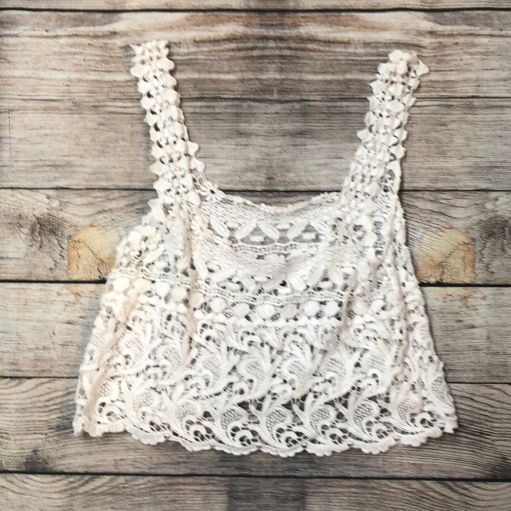 Dulcie large white ladys top