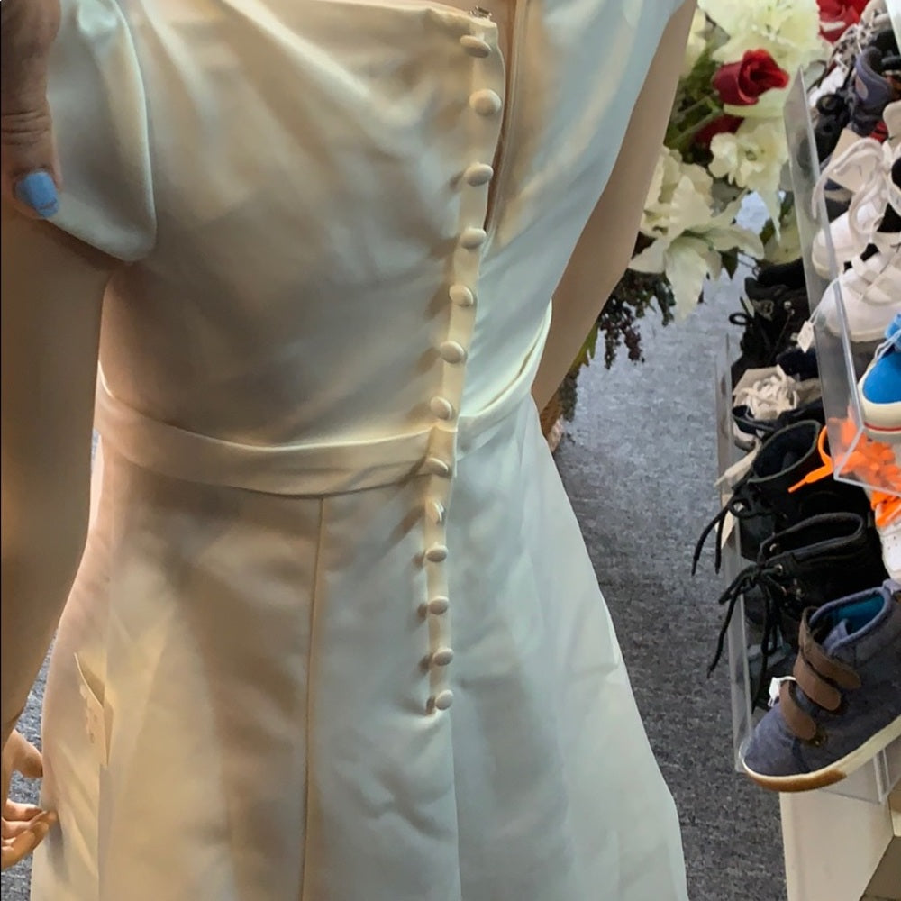 Size 8 ivory kids formal dress