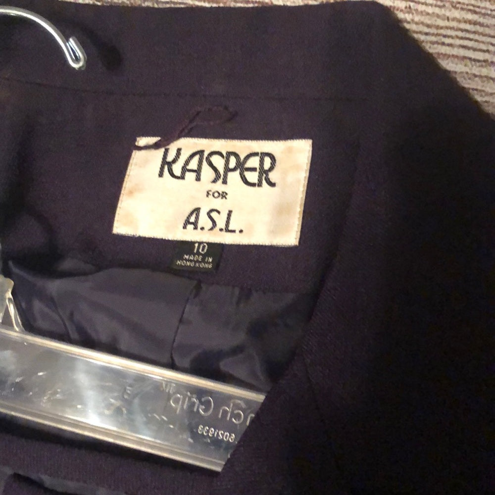 Kasper sz 10 women’s black skirt suit