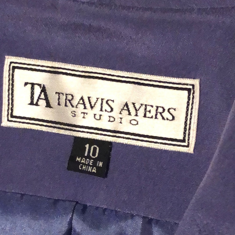 Travis Ayers sz 10 purple 2pc skirt suit