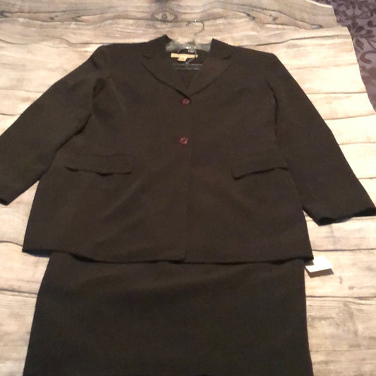 Josephine Chaus sz 10 brown women’s 2pc dress suit