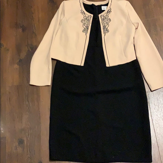 Size 12 new dress suit Danny & Nicole