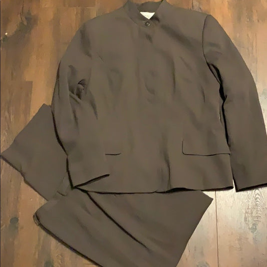 Size 12 Casual Corner pant suit