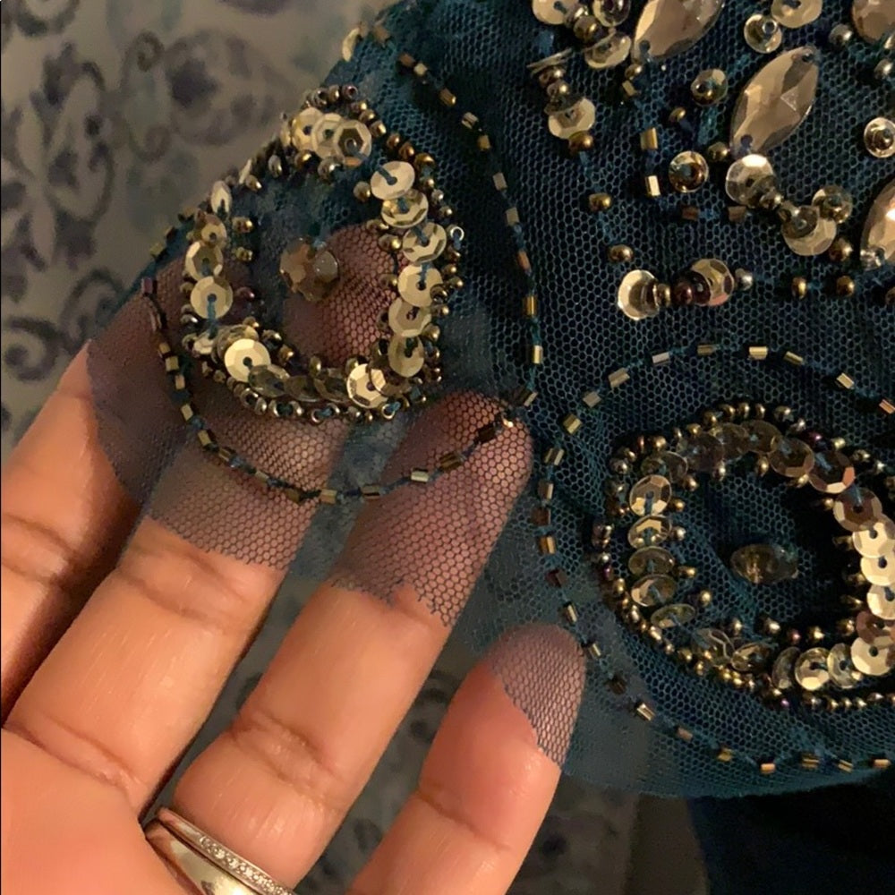 Size 4 Xscape green formal dress
