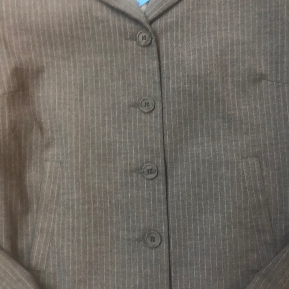 Hennes sz 12 gray pinstripe lady’s blazer