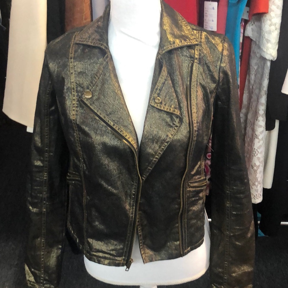 Rock & Republic sz small women’s jean jacket