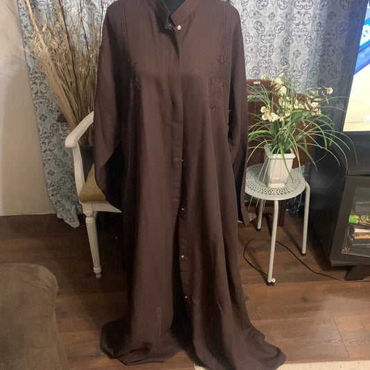 Men’s size Large Kaftan with embroidery
