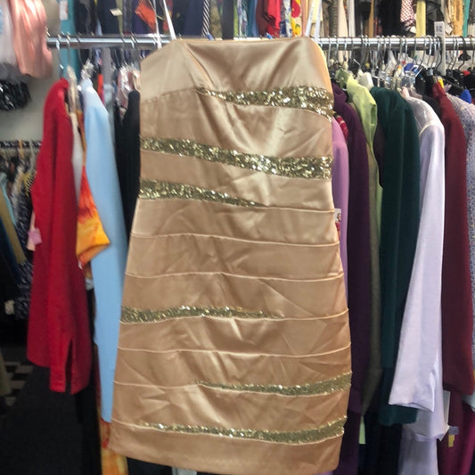 B Darlin sz 11/12 gold short lady’s formal dress
