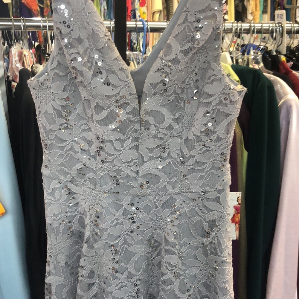 Bailey Blue sz medium gray w/ sequins short lady’s formal dress