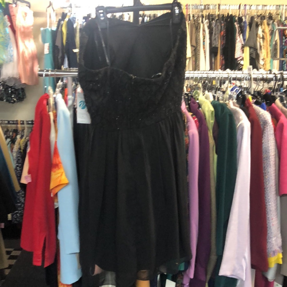 Speechless sz 13 black w/ sequins short formal dress
