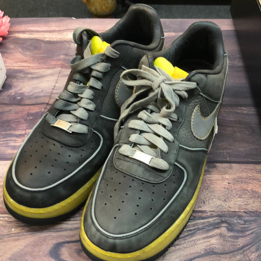 Nike Air Force Ones sz 11 sneakers