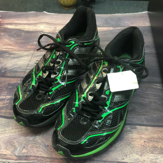 Adidas sz 7 mens green & black sneakers